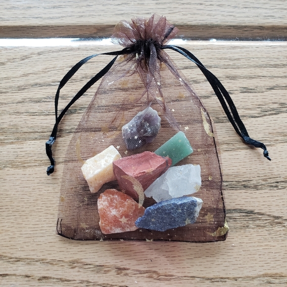 2/$30 Set of 7 Raw Chakra Stones - Picture 2 of 6